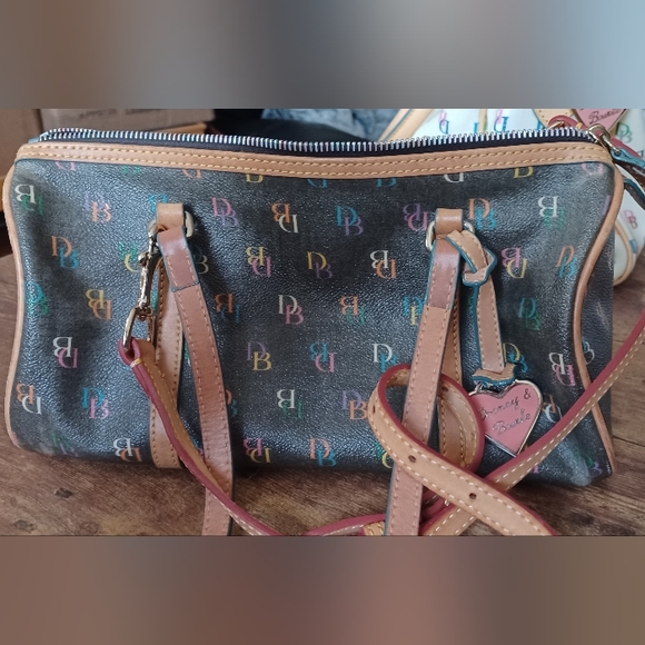 Dooney & Bourke Black Barrel Bag Signature DB Logo Coated leather crossbody - Picture 3 of 15